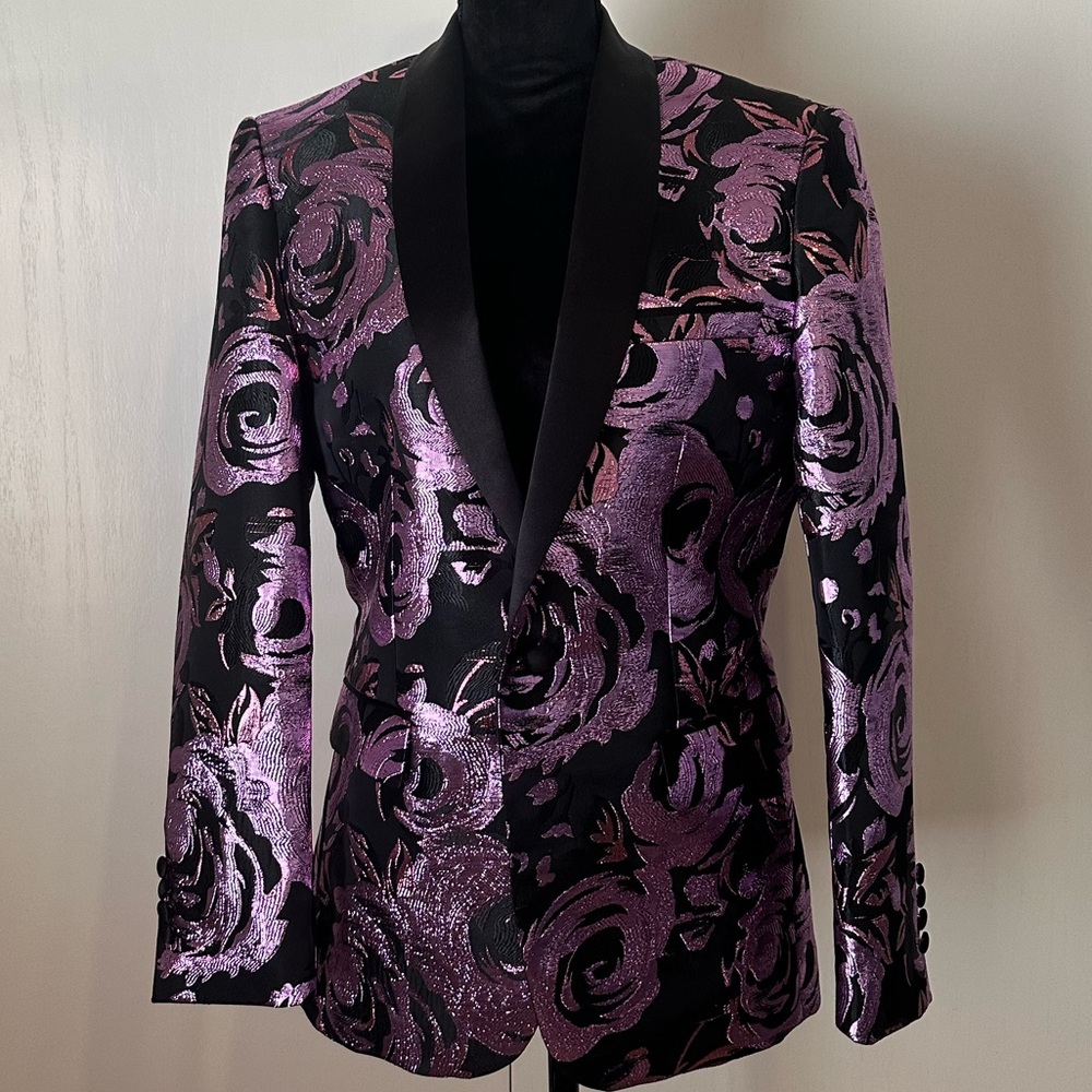 Retro Paris Men’s Black and Pink Floral Swirl Single Button Blazer & Bow Tie